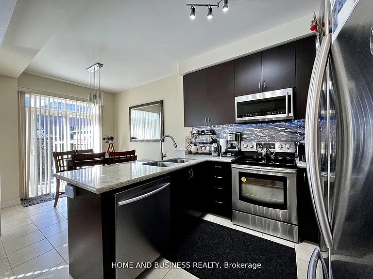 5532 Meadowcrest Ave — Photo 11