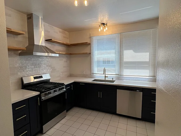 209 Sunnyside Ave — Photo 20