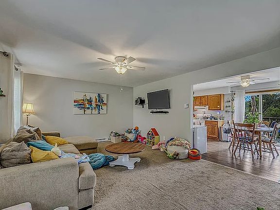 4th image of 119 Fern Way #119
