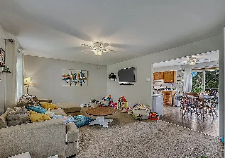119 Fern Way #119 — Photo 4