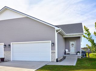 2700 Yordi Dr, Norwalk, IA 50211