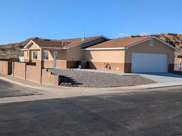 323 Sunrise Bluffs Dr, Belen, NM 87002