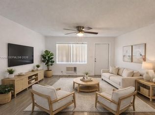 Edgewater Beach, Dania, FL 33004