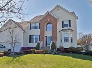 4 Cortelyou Rd, Jackson, NJ 08527