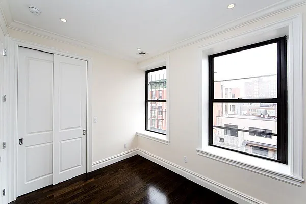 Rented by Voro New York | media 15