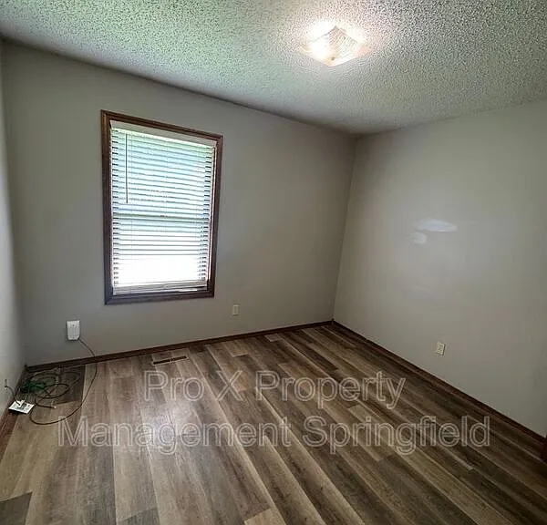 3720 Farm Road 165 — Photo 11