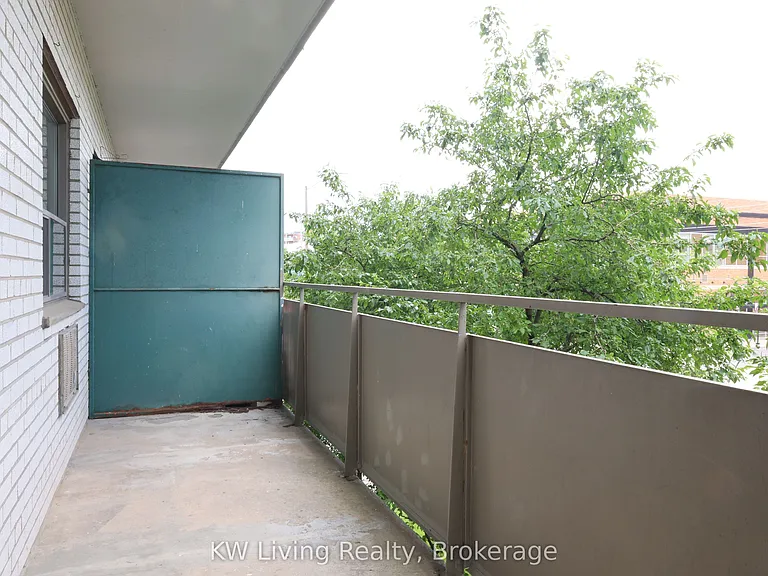 480 Lakeshore Rd E #301 — Photo 11