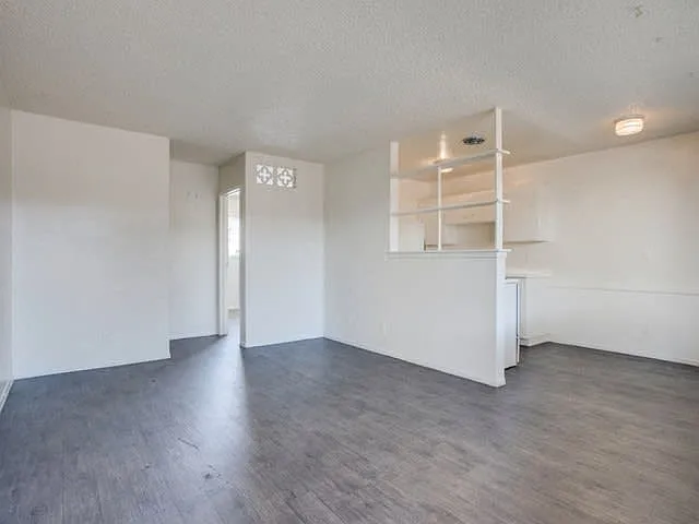Orland living area
