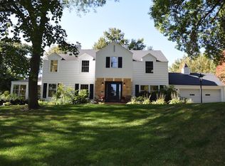 735 W 11th St S, Newton, IA 50208
