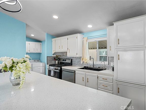 5th image of 29021 Bouquet Canyon Rd Spc 207