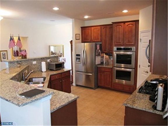 3rd image of 38 Murano Dr