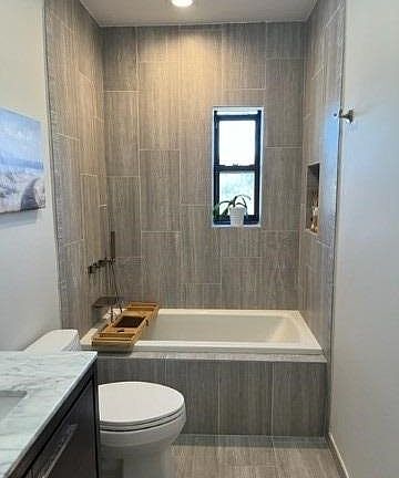 4th image of 3 Town House Pl APT 3A