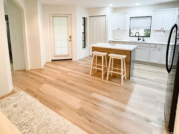 3rd image of 3375 Houle Ave