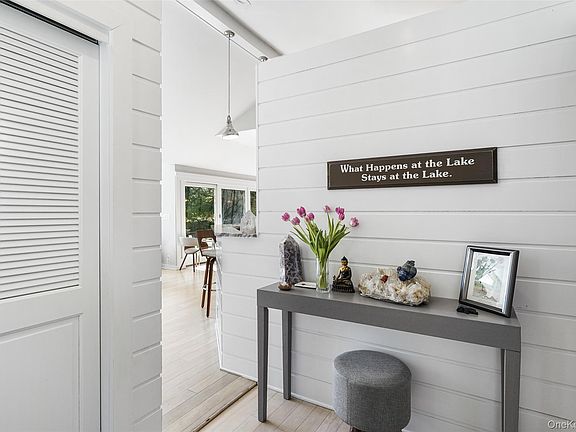 4th image of 559 Pound Ridge Road