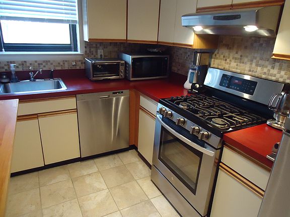 5th image of 154 Martling Ave APT K7