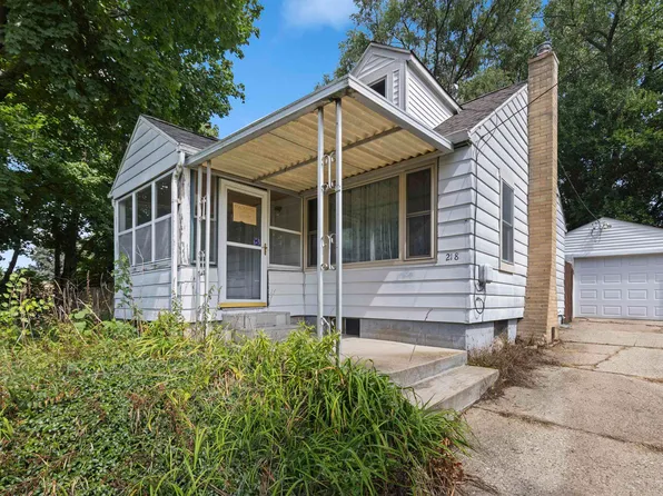 218 Euclid Ave, Rockford, IL 61102