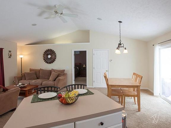 4th image of 732 Cashew Ct NW
