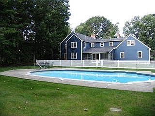 2nd image of 5 Stratton Dr