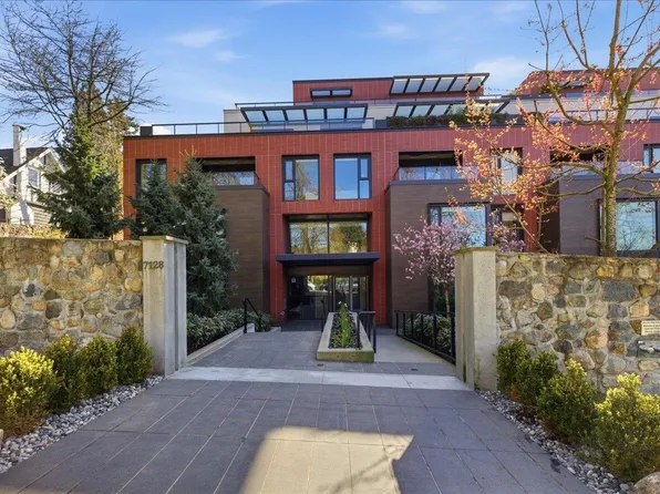 7128 Adera St #101, Vancouver, BC V6P 0H6