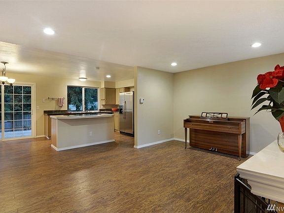 5th image of 9900 168th Ave NE