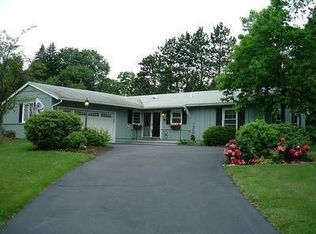 9 Great Oak Rd, Newton, NJ 07860