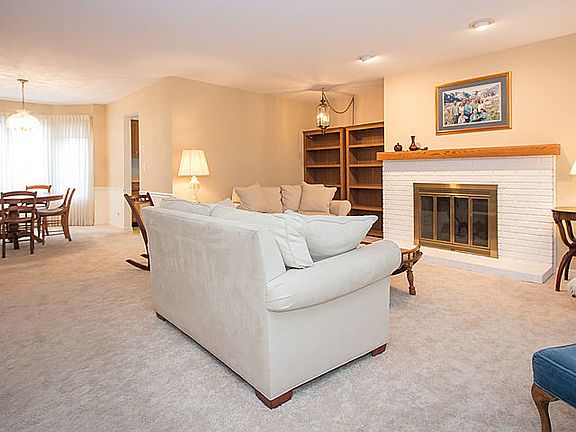 5th image of 1557 Courtland Dr