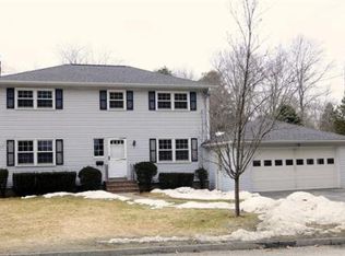 29 Harvey Ln, Westborough, MA 01581