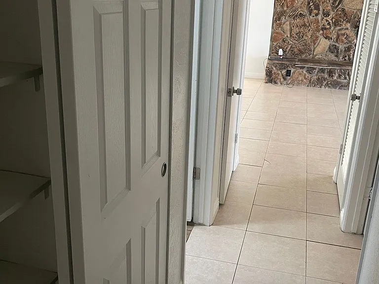5055 Blanton Dr — Photo 15