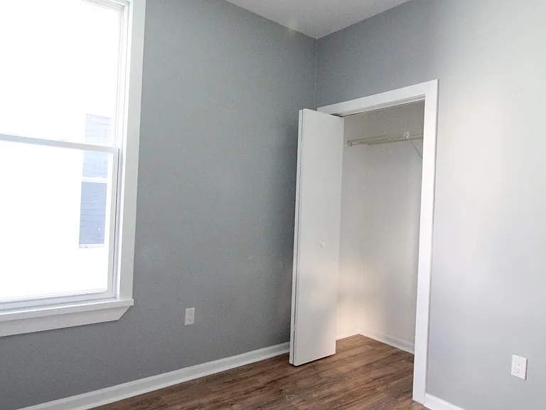 2927 N Lawndale Ave #1 — Photo 9