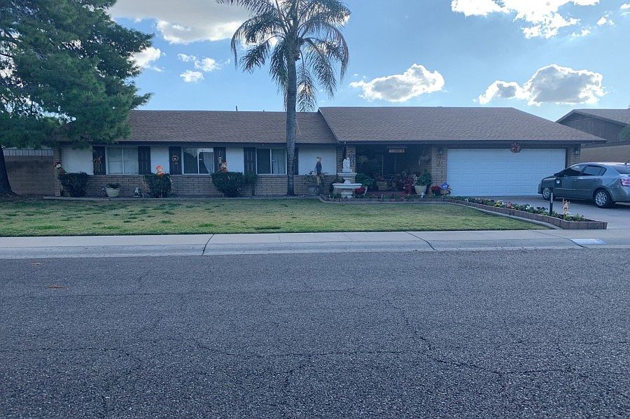 1st image of 4535 W Larkspur Dr