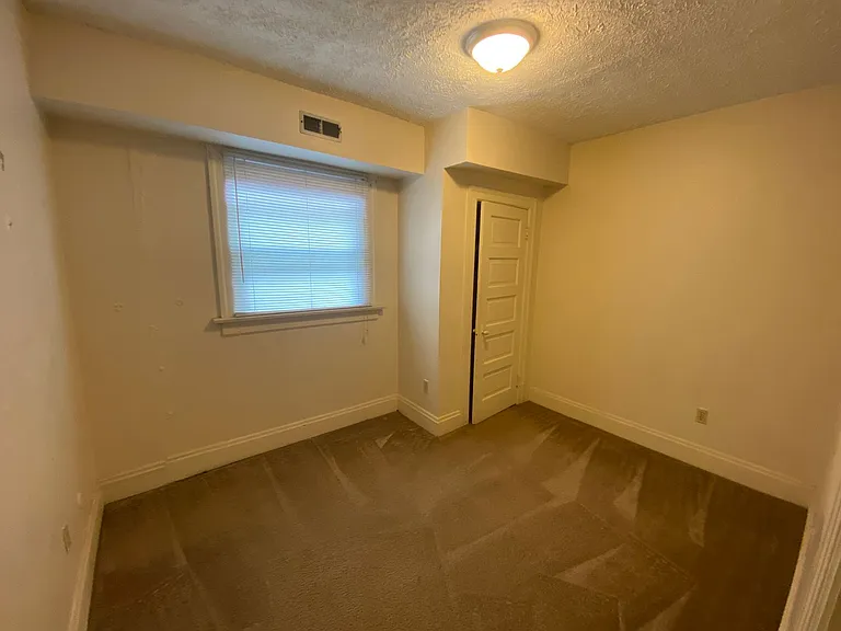 Summit St 1722 GW2 — Photo 36