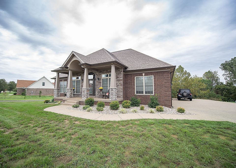 1st image of 368 Winding Woods Trl