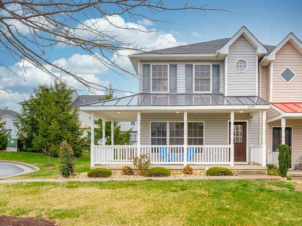 1st image of 1377 Goldfinch Cir