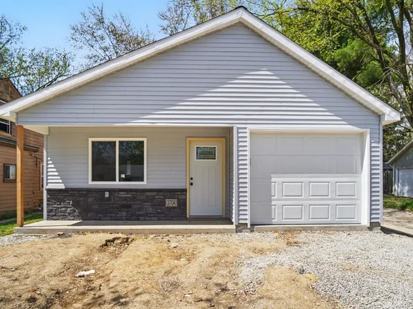 3704 S Park Dr, Fort Wayne, IN 46806