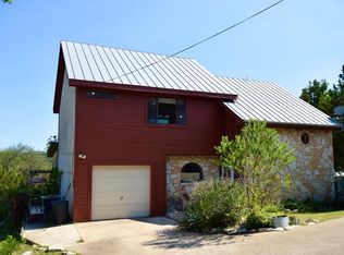 136 Debra Ln, Kerrville, TX 78024