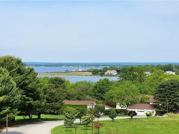 272 N Farm Dr #272, Bristol, RI 02809