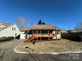 7 Spruce Shade Ct, Asheville, NC 28803
