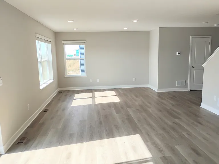 2016 Clearwater Ter — Photo 7
