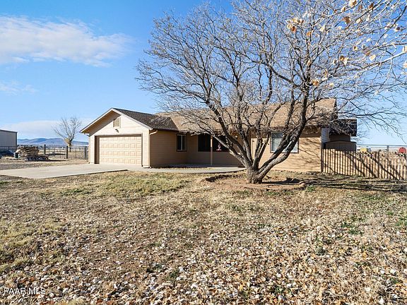 2nd image of 8725 E Spurr Ln