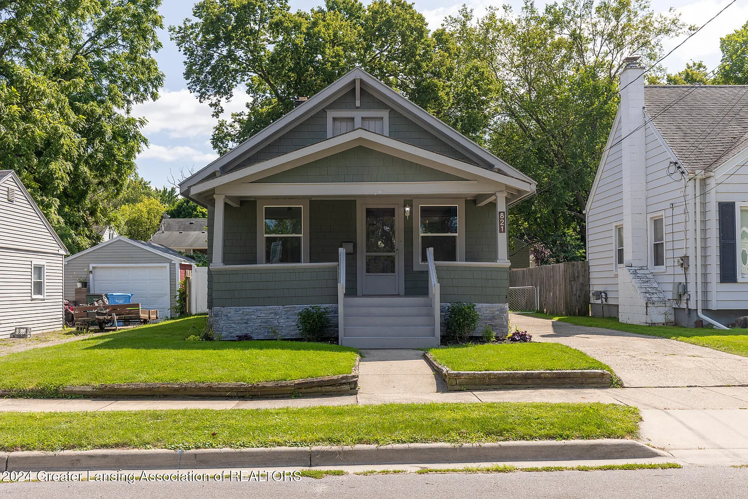 821 Cooper Ave photo 1
