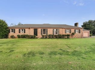 111 Hillside Dr, Muscle Shoals, AL 35661