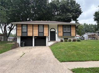 1500 NW 50th St, Blue Springs, MO 64015