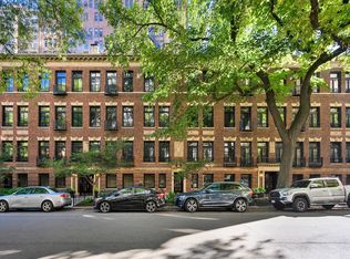 31 E Elm St APT 3B, Chicago, IL 60611