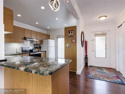 700 NE 14th Ave UNIT 203, Hallandale Beach, FL, 33009