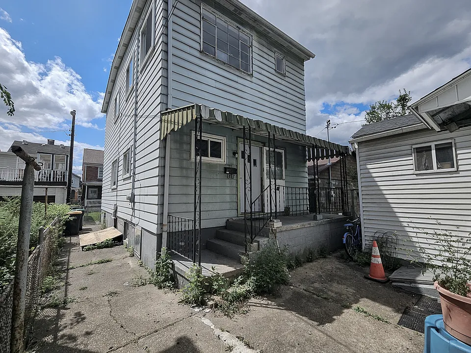 307 Hamilton St #2