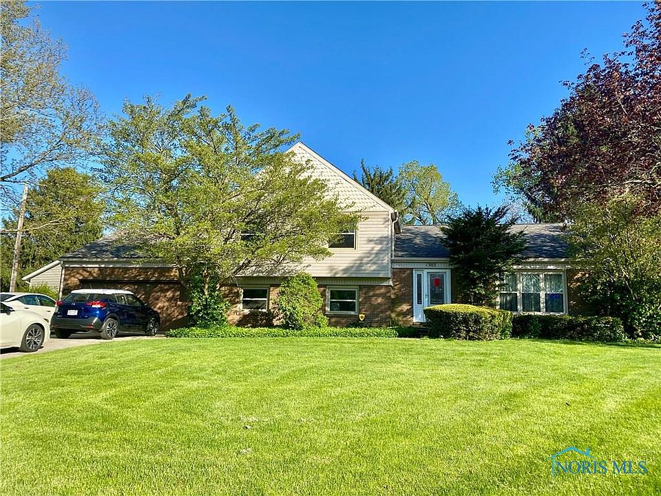 1st image of 1303 Stratford Ln