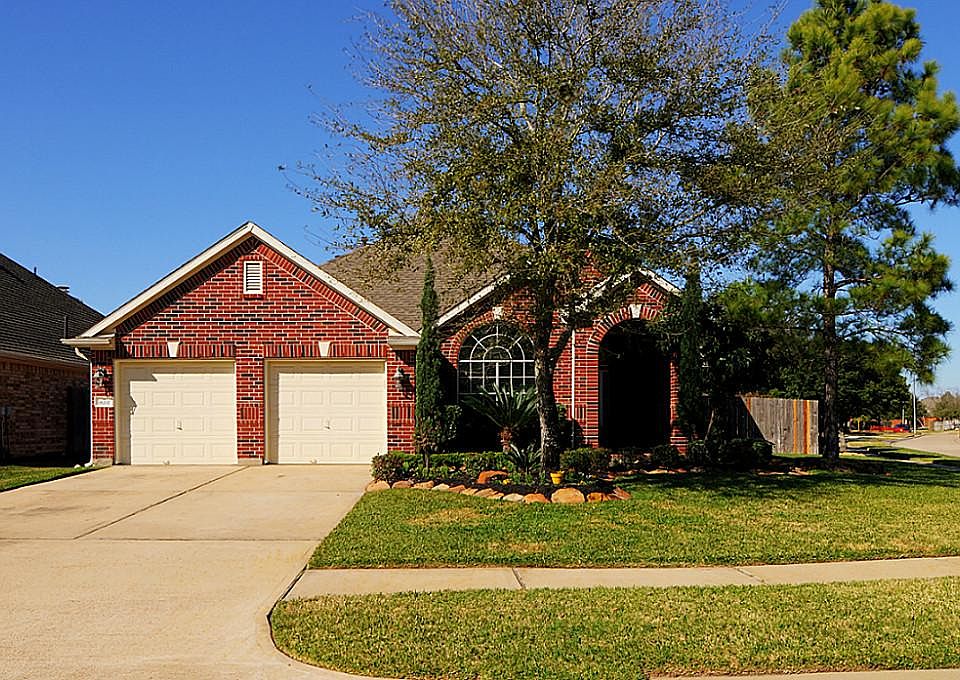 1st image of 18202 Crossland Ct