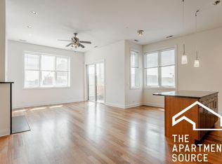 1356 W Augusta Blvd APT 302, Chicago, IL 60642