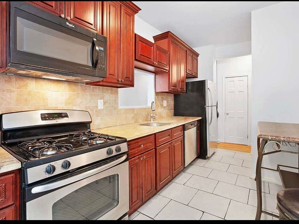 1st image of 812 8th Ave #2F