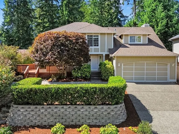 12916 NE 203rd Ct, Woodinville, WA 98072